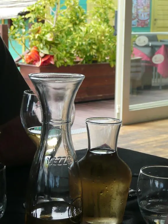B&B La Casetta Quartu SantʼElena Nocleg ze śniadaniem